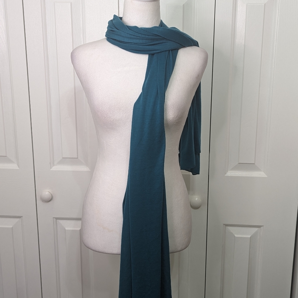 Jenni Scarf - Picture 4 of 8